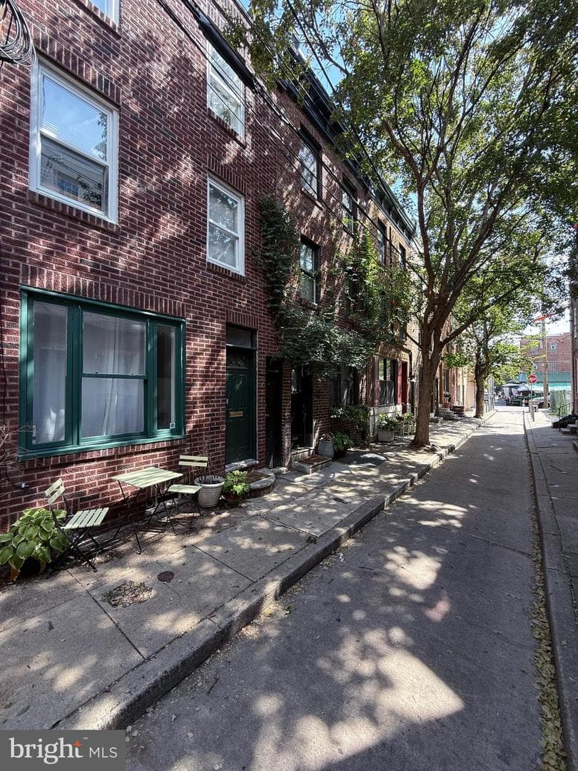 913 League Street photo 3