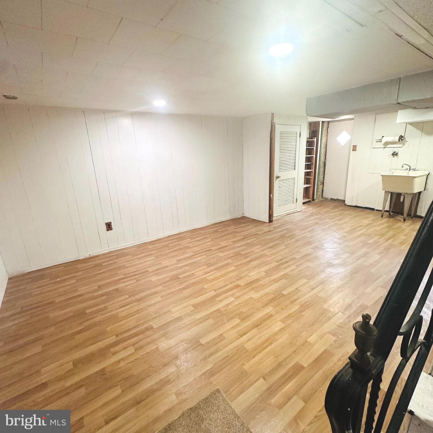 4615 Weymouth Street photo 11