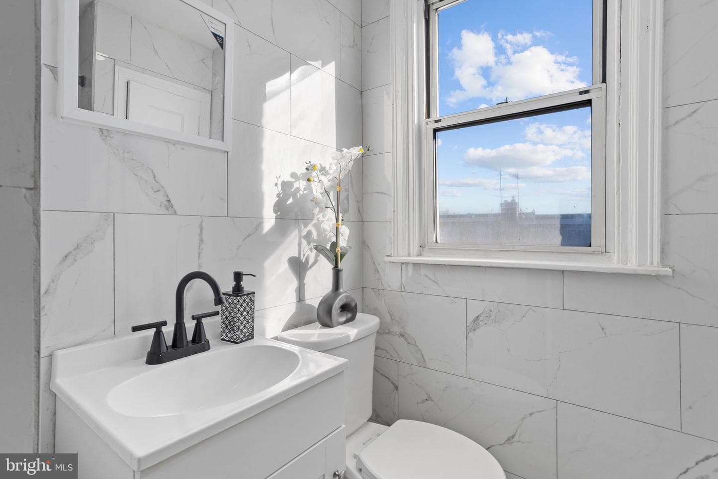 4615 Weymouth Street photo 5