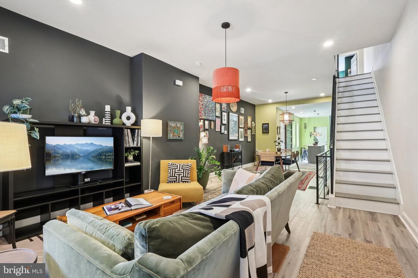 3208 Clifford Street photo 4