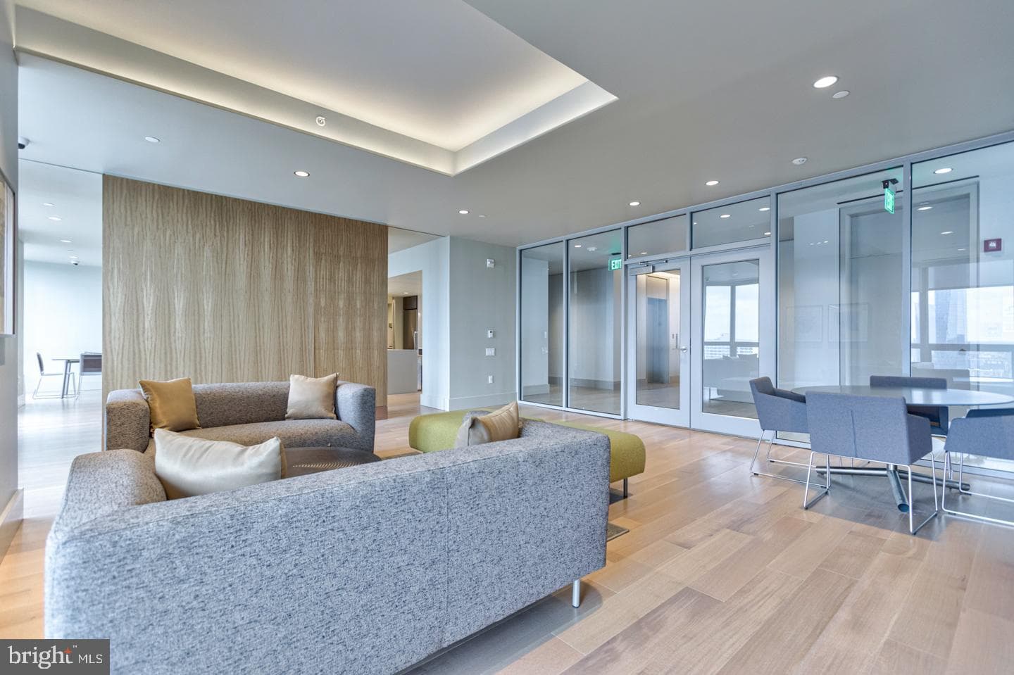 2020 Walnut Street #8k photo 12