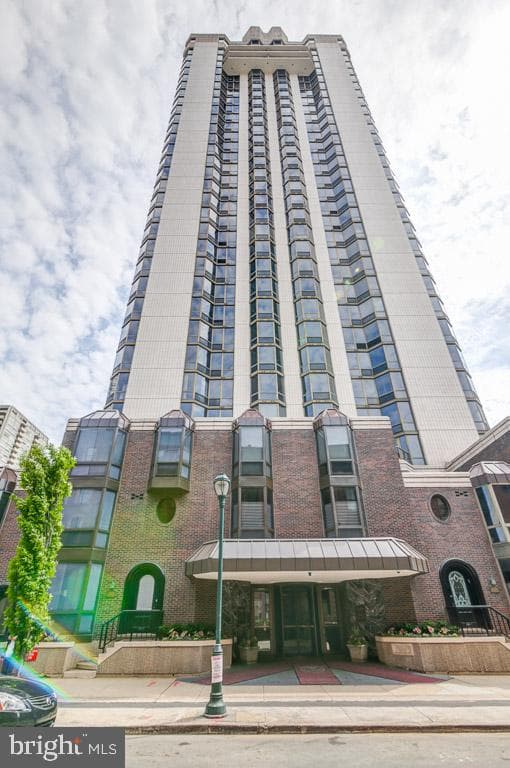 2020 Walnut Street #8k photo 19