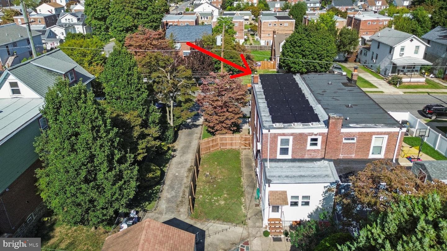 606 Solly Avenue photo 32