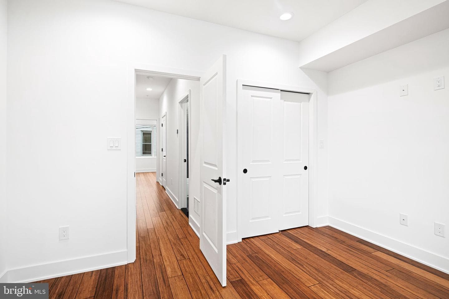 3084 Weikel Street photo 13