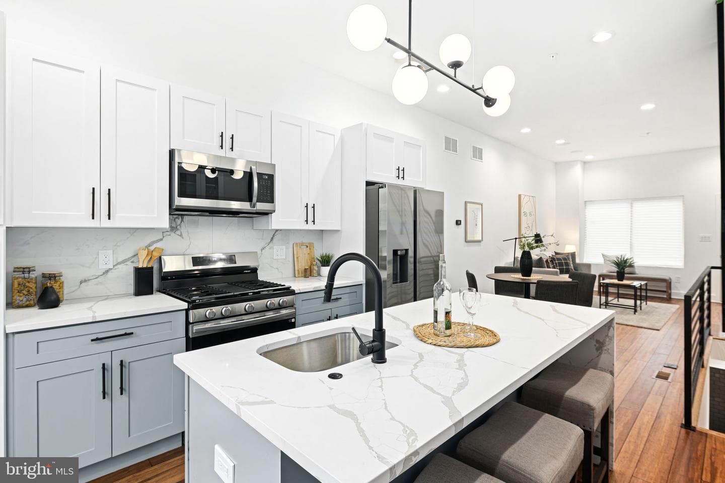 3084 Weikel Street photo 8