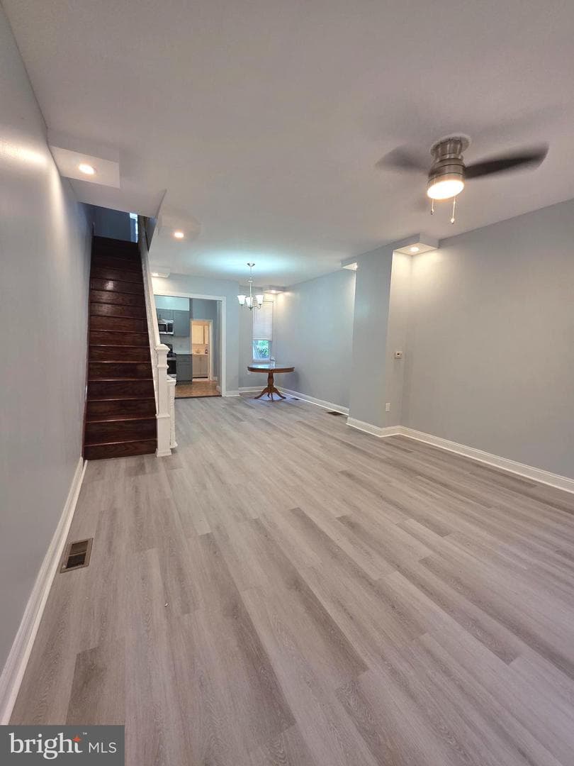734 Winton Street photo 3