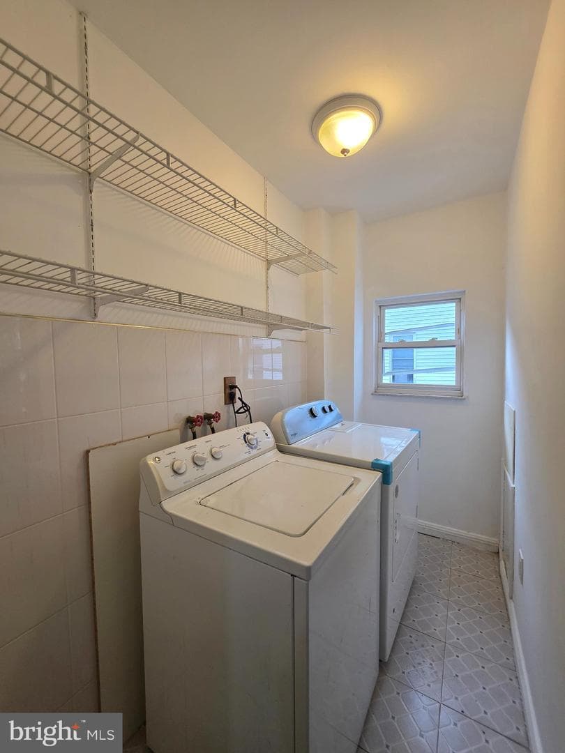 734 Winton Street photo 9