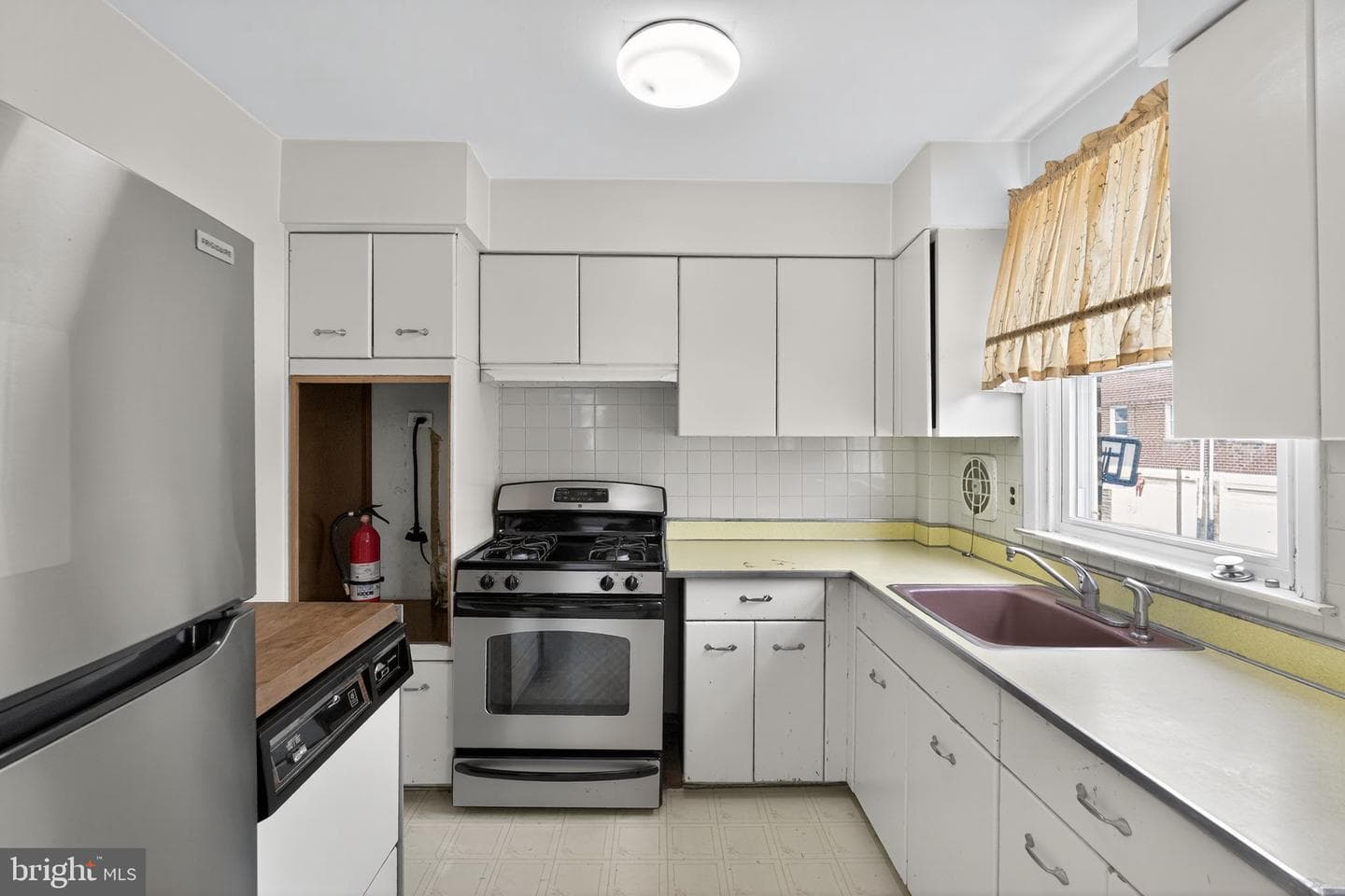 1711 Kendrick Street photo 9