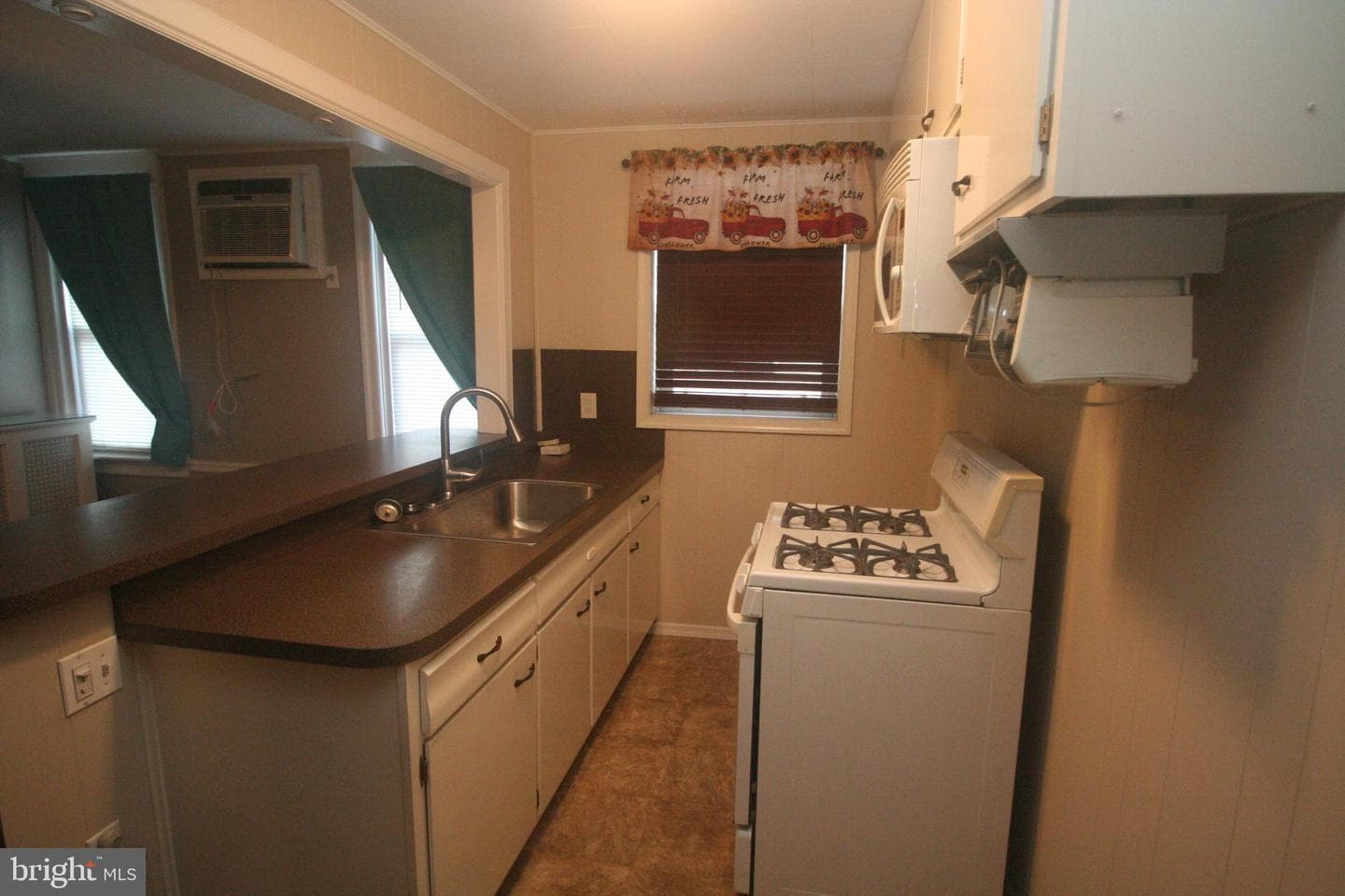 4016 Vista Street photo 7