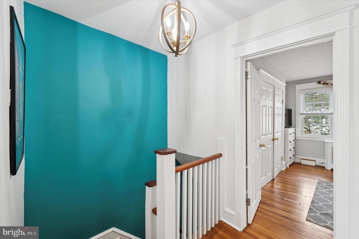 3348 Ainslie Street photo 18