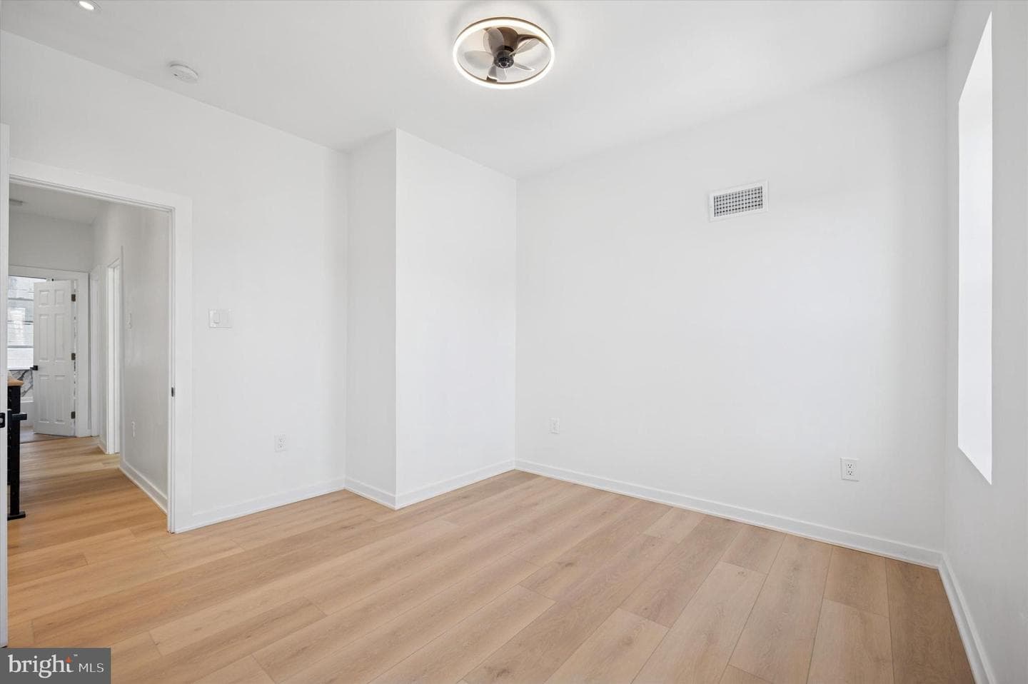 1440 S Paxon Street photo 18