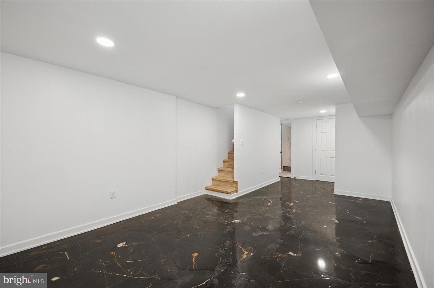 1440 S Paxon Street photo 27