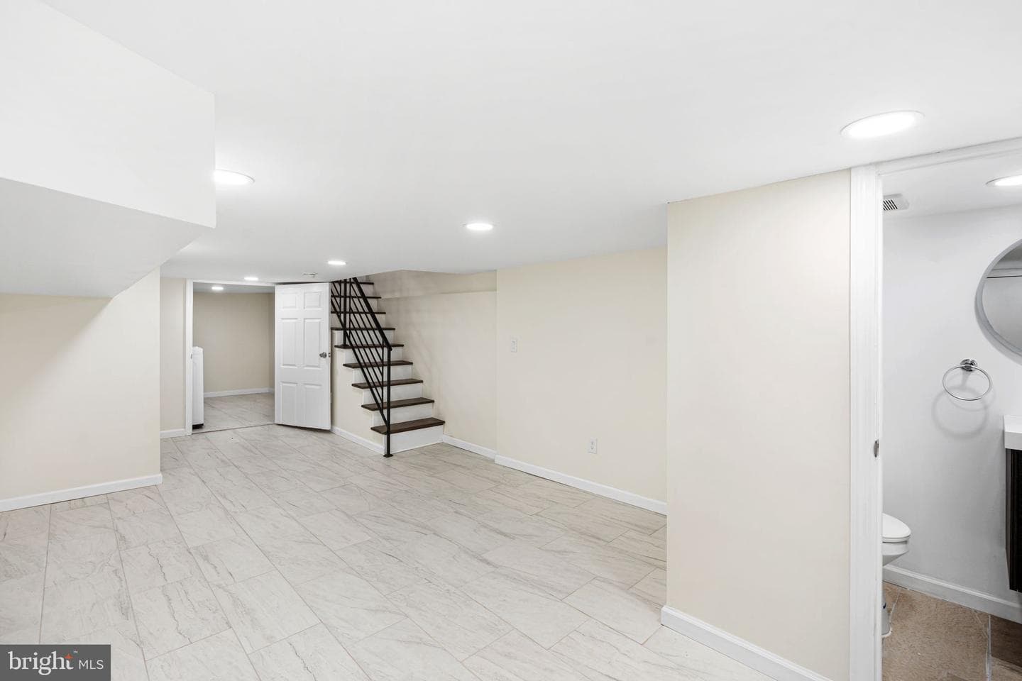 1535 S Mole Street photo 23