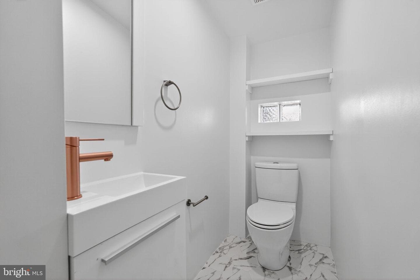 615 Sigel Street photo 12