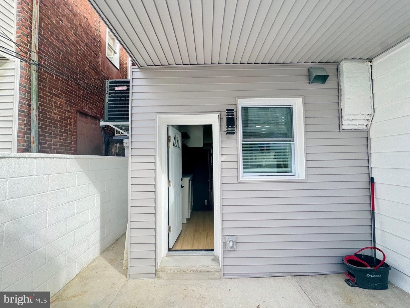 2426 S Juniper Street photo 22