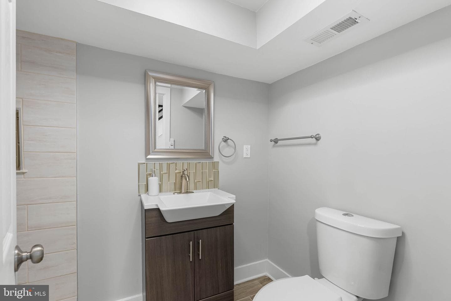 2639 Ellsworth Street photo 19