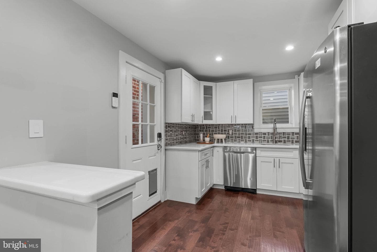 2639 Ellsworth Street photo 5