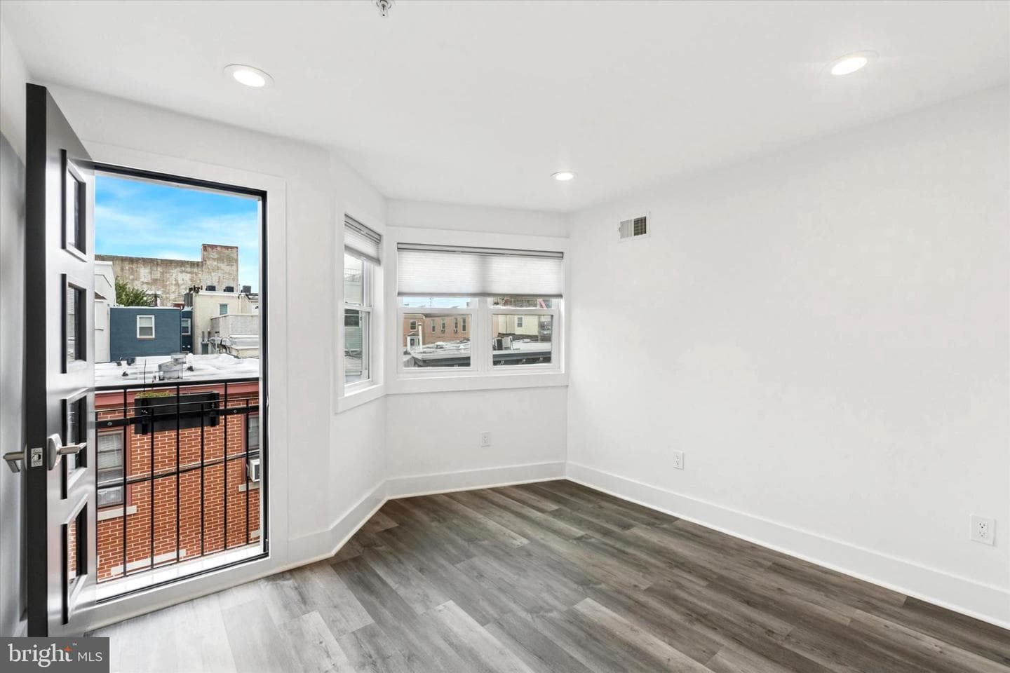 774 S Hicks Street photo 16