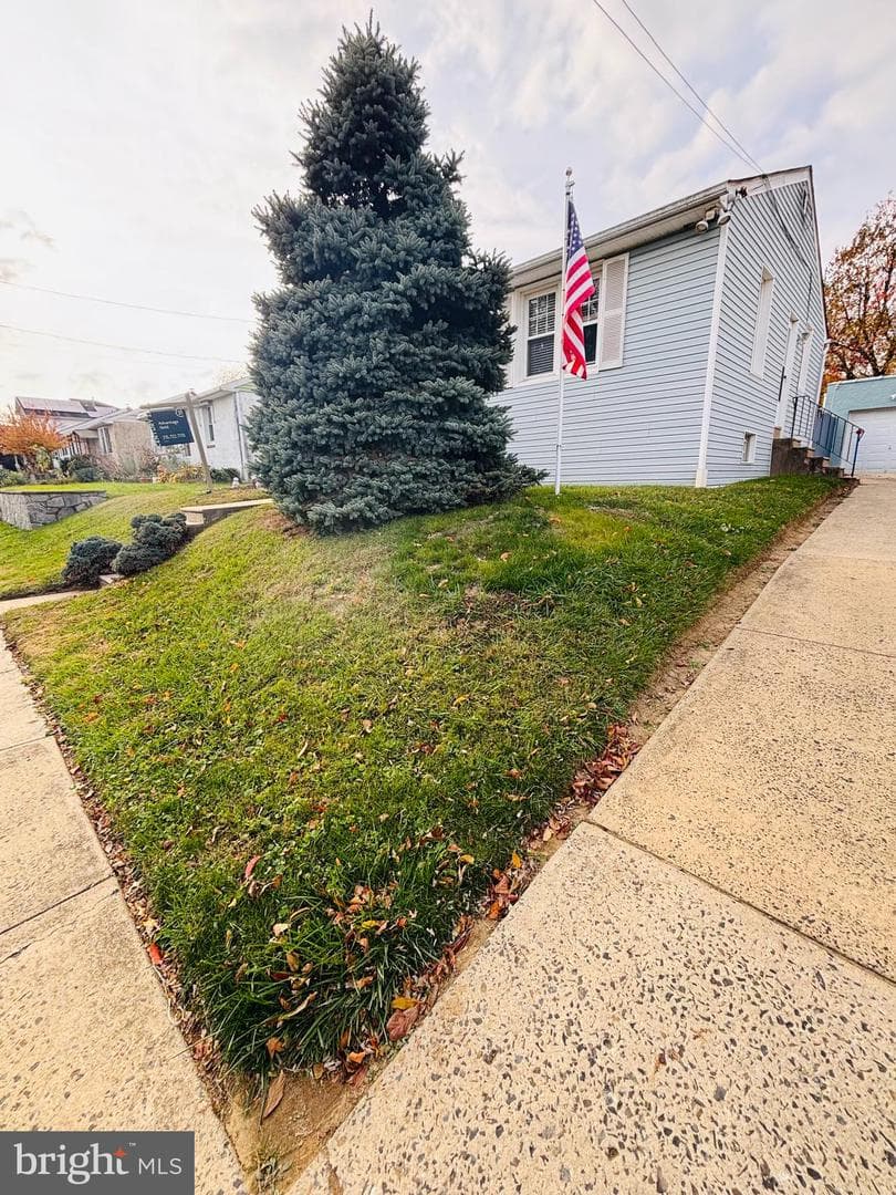 8012 Lawndale Avenue photo 4