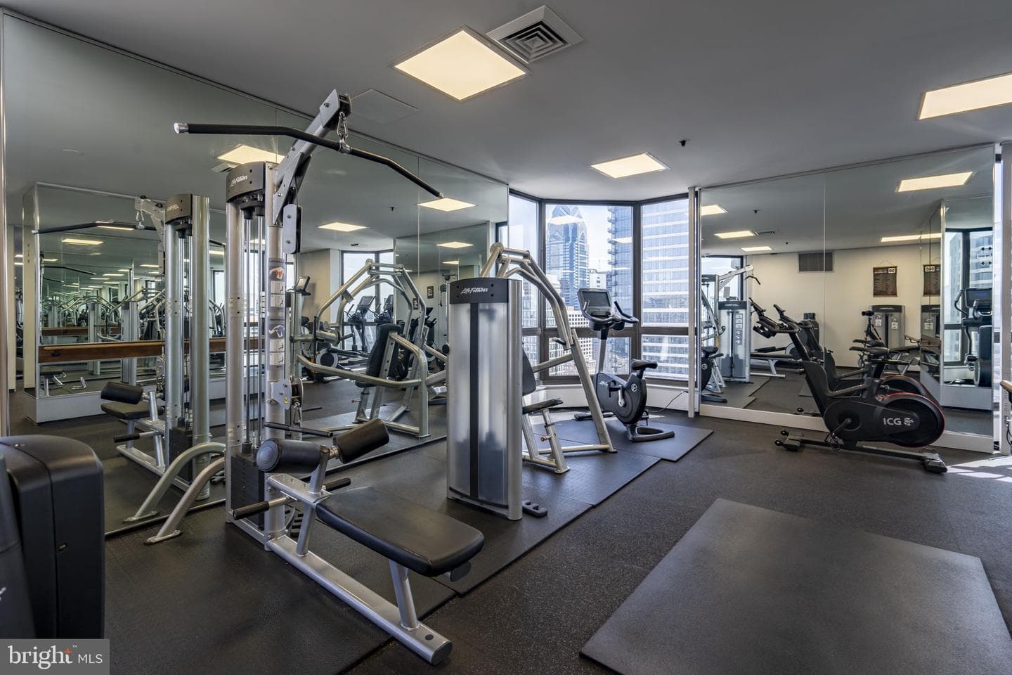 2020 Walnut Street #29k photo 9