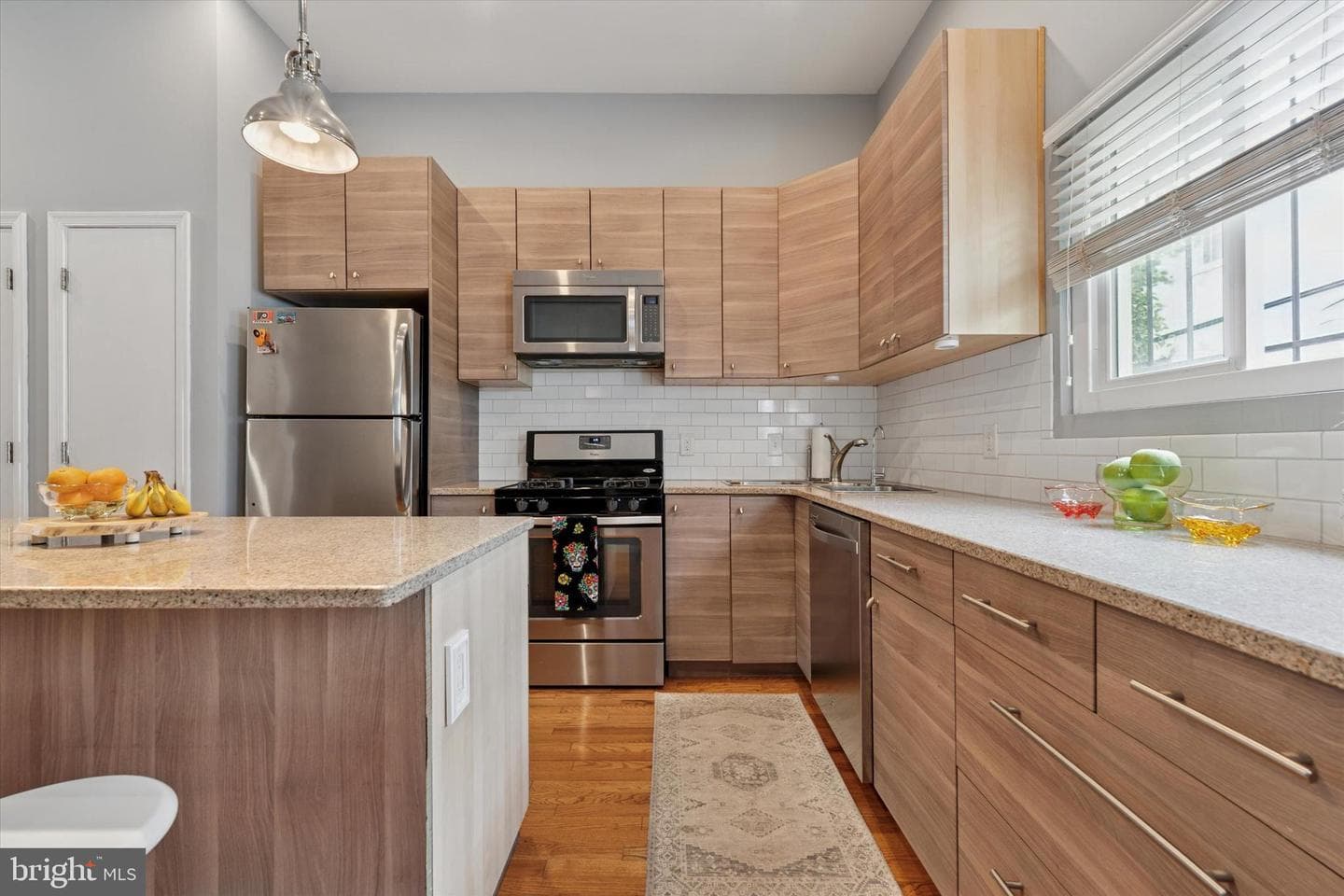 1324 S Hicks Street photo 13