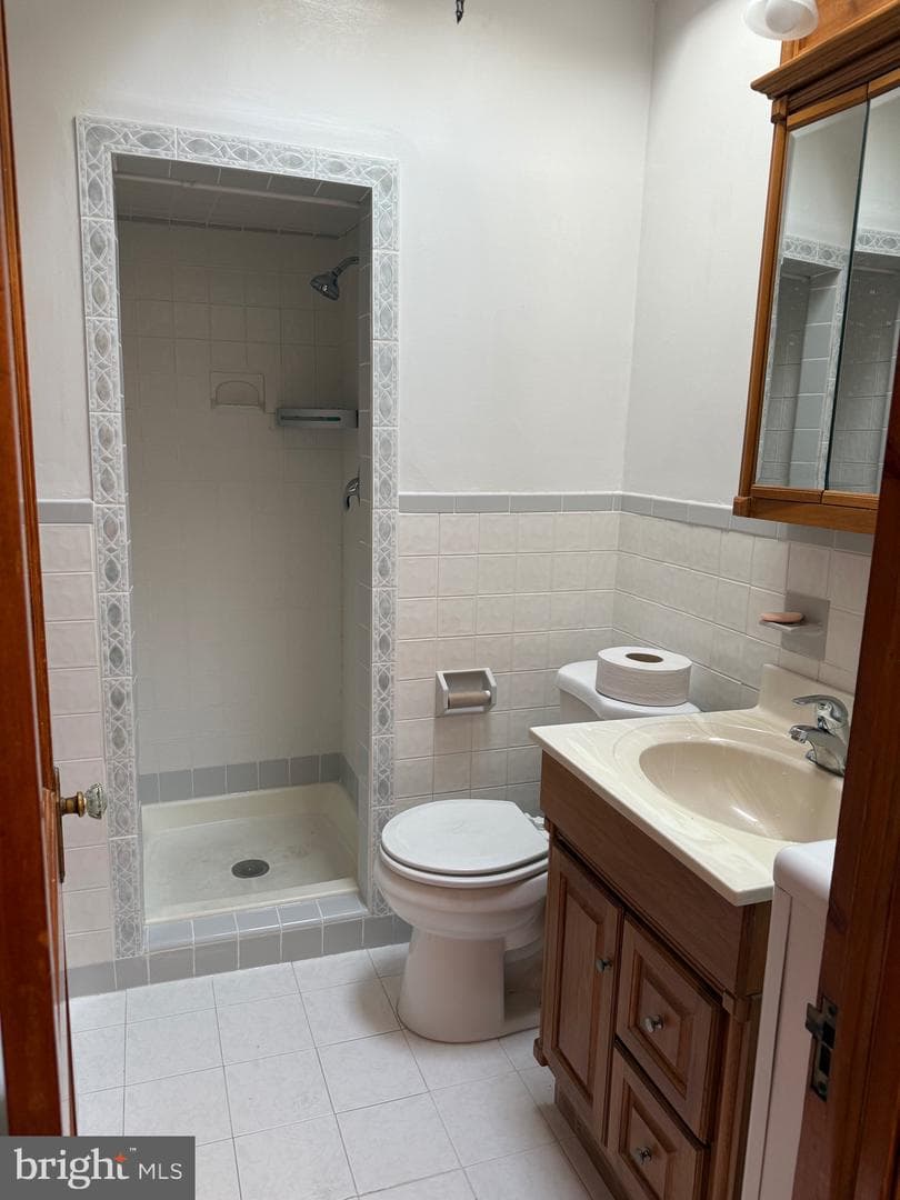 3118 Cottman Avenue photo 10