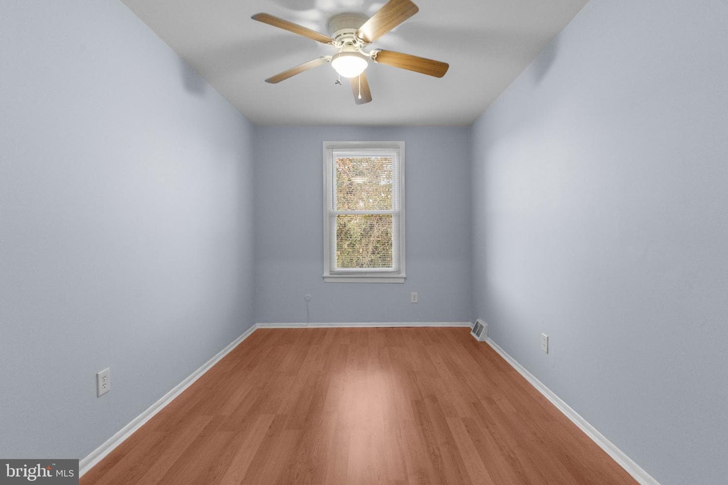 9823 Bonner Street photo 25