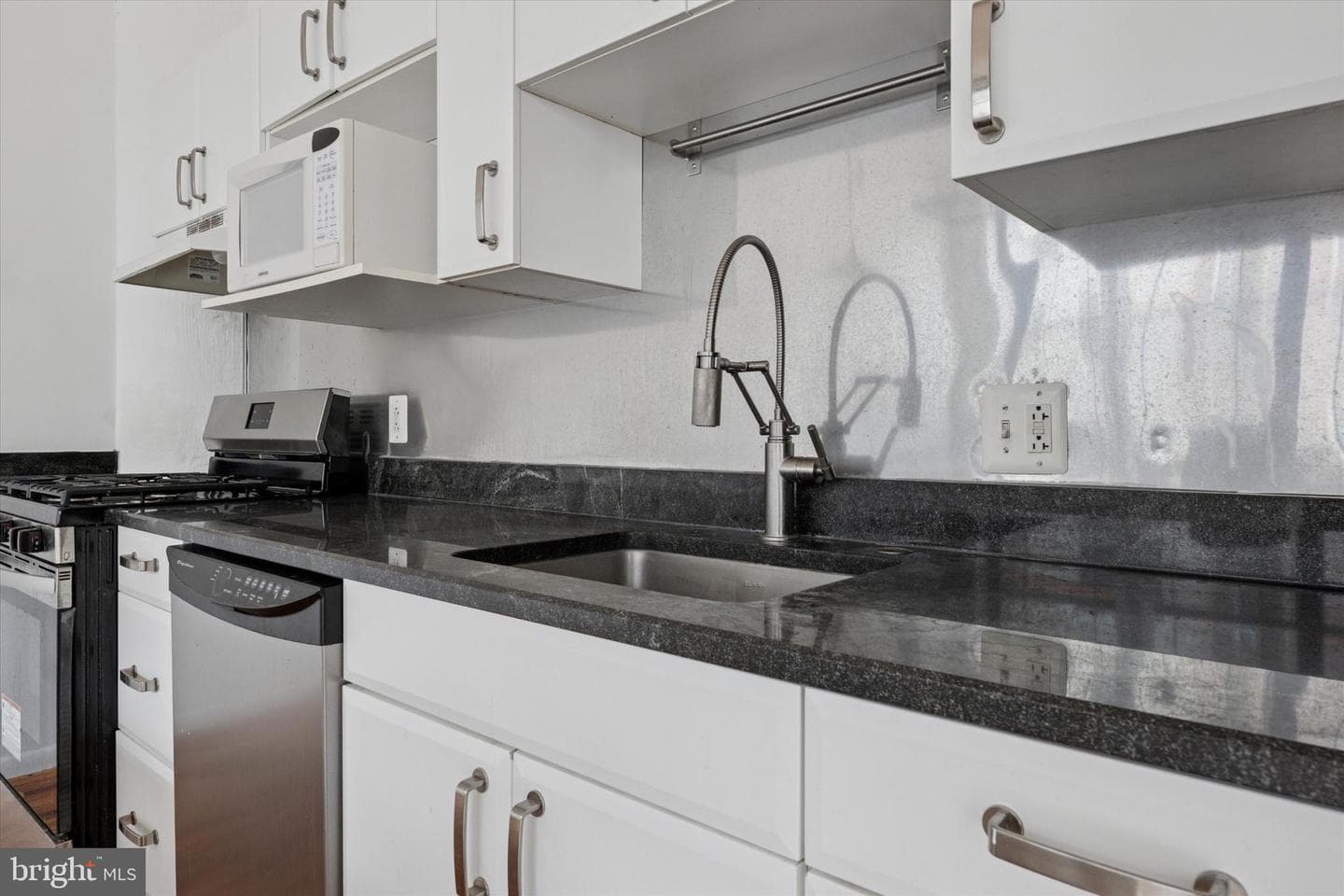 314 N 12th Street #204 photo 16