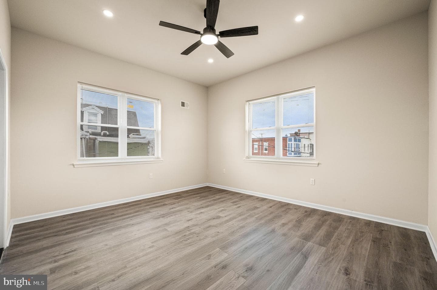 4828 Greenway Avenue photo 21