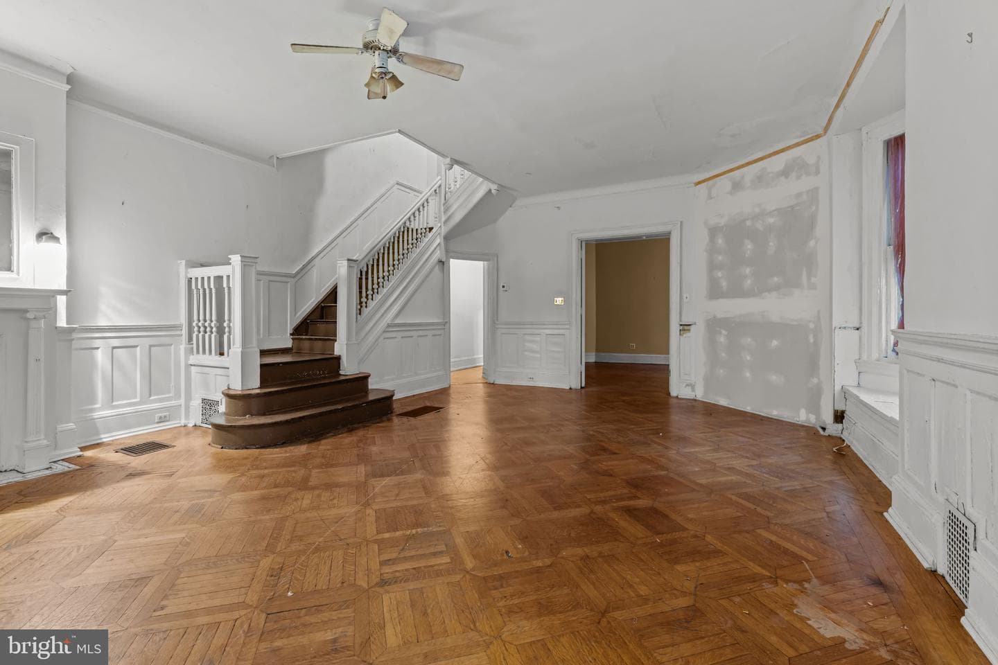 4401 Pine Street photo 6