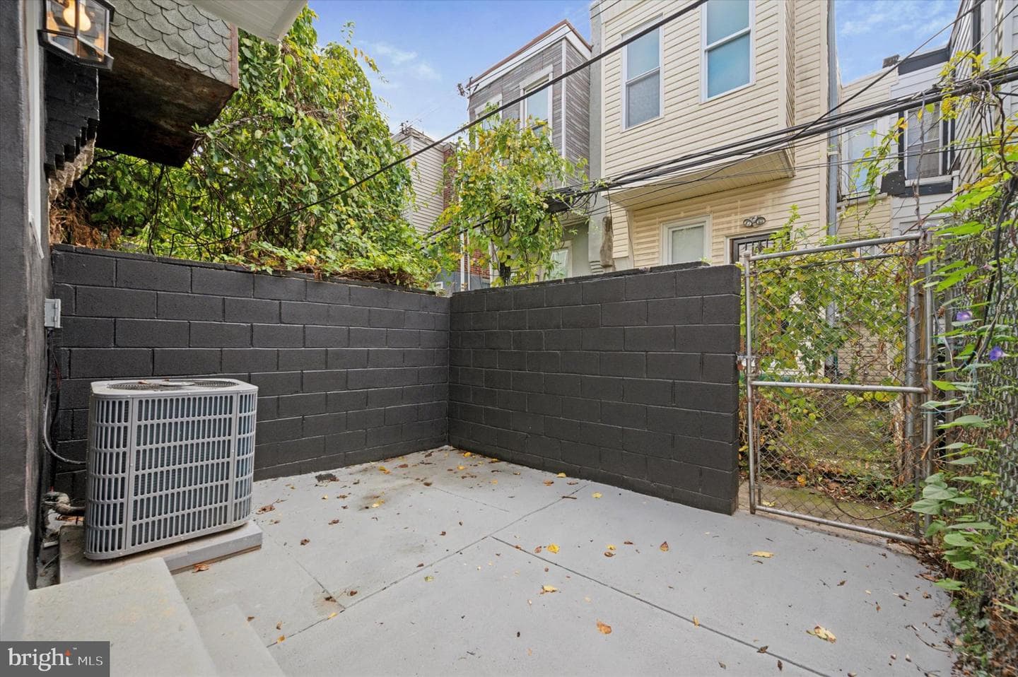 2816 W Albert Street photo 13