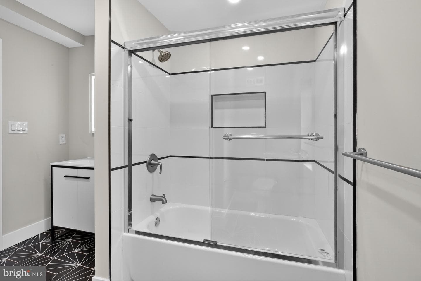 2467 Amber Street photo 18