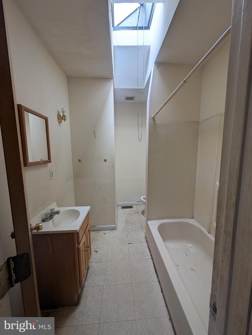 5919 Belmar Terrace photo 9