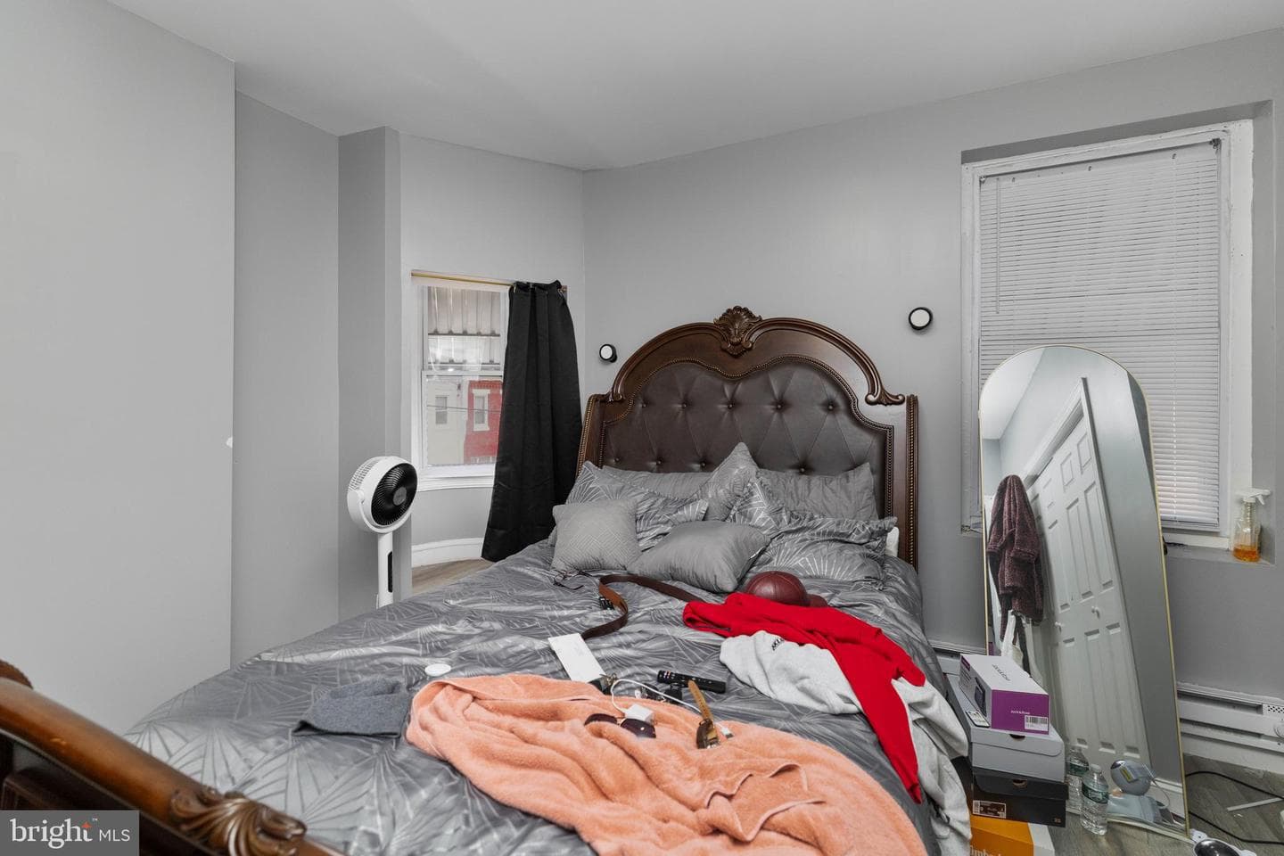 2401 N Hollywood Street photo 17