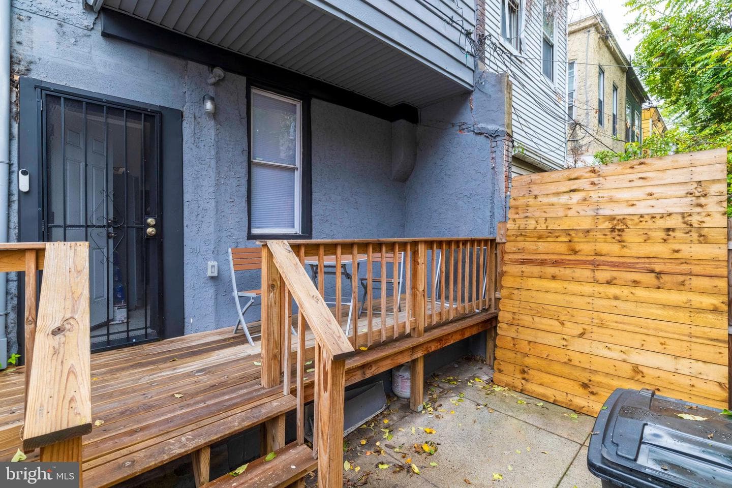2401 N Hollywood Street photo 25