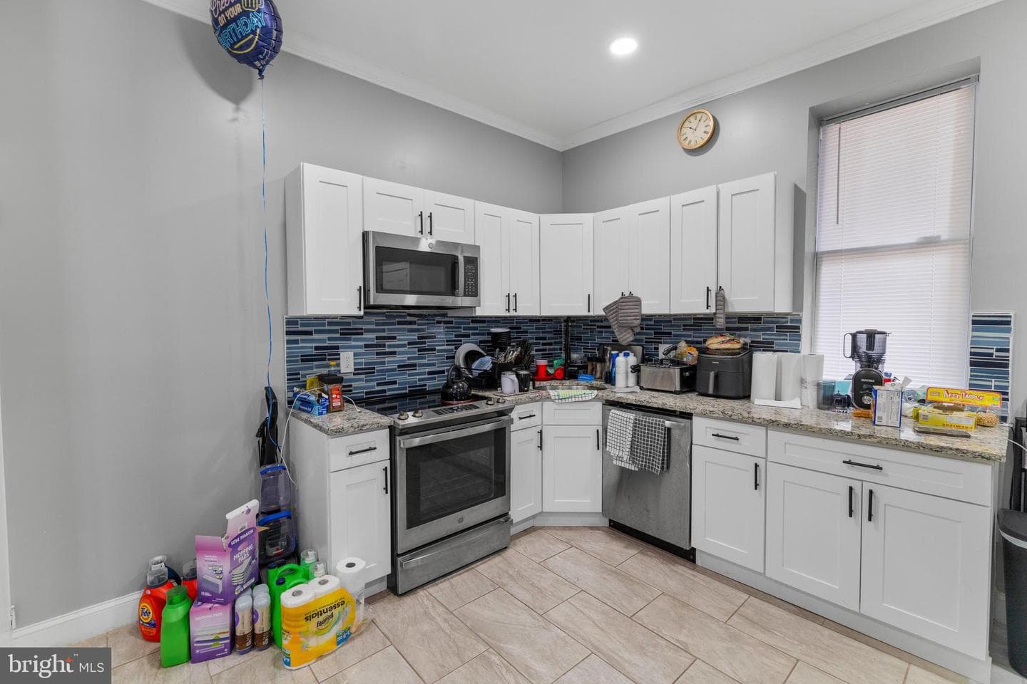 2401 N Hollywood Street photo 7