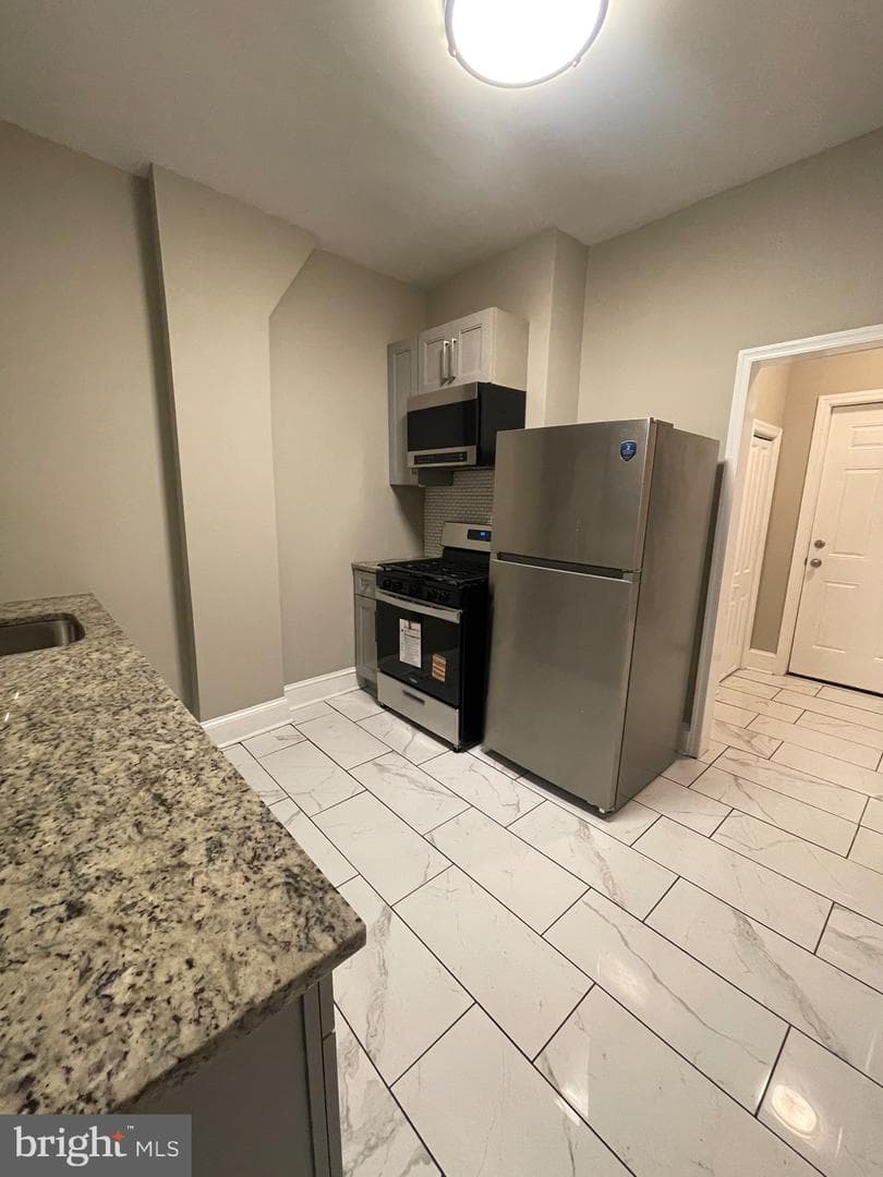 143 N 59th Street photo 17