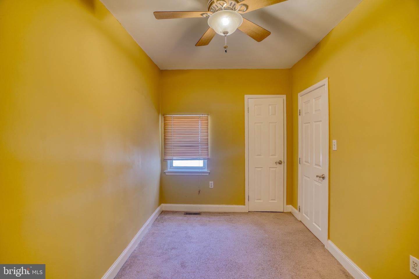2660 Memphis St photo 27