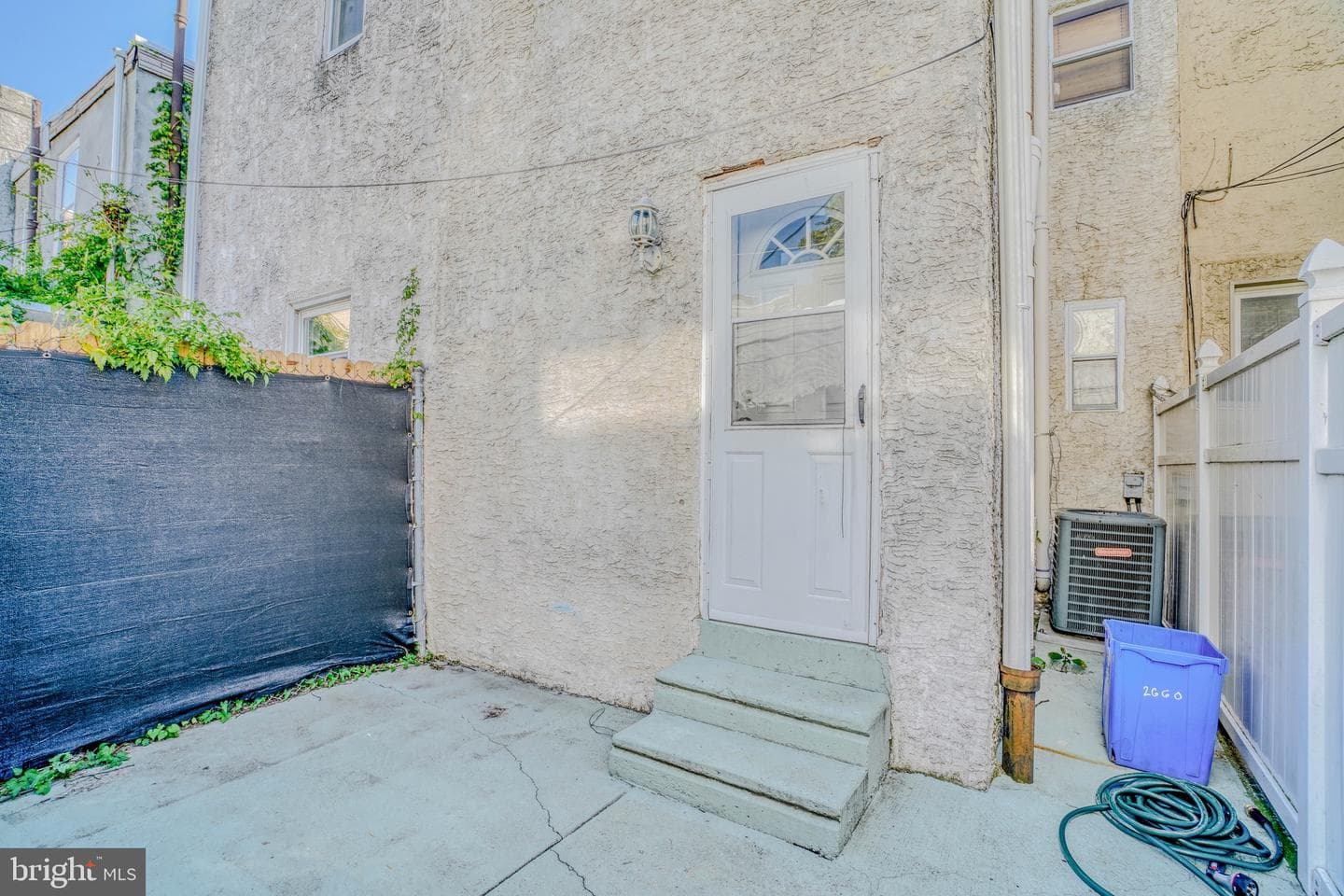 2660 Memphis St photo 42