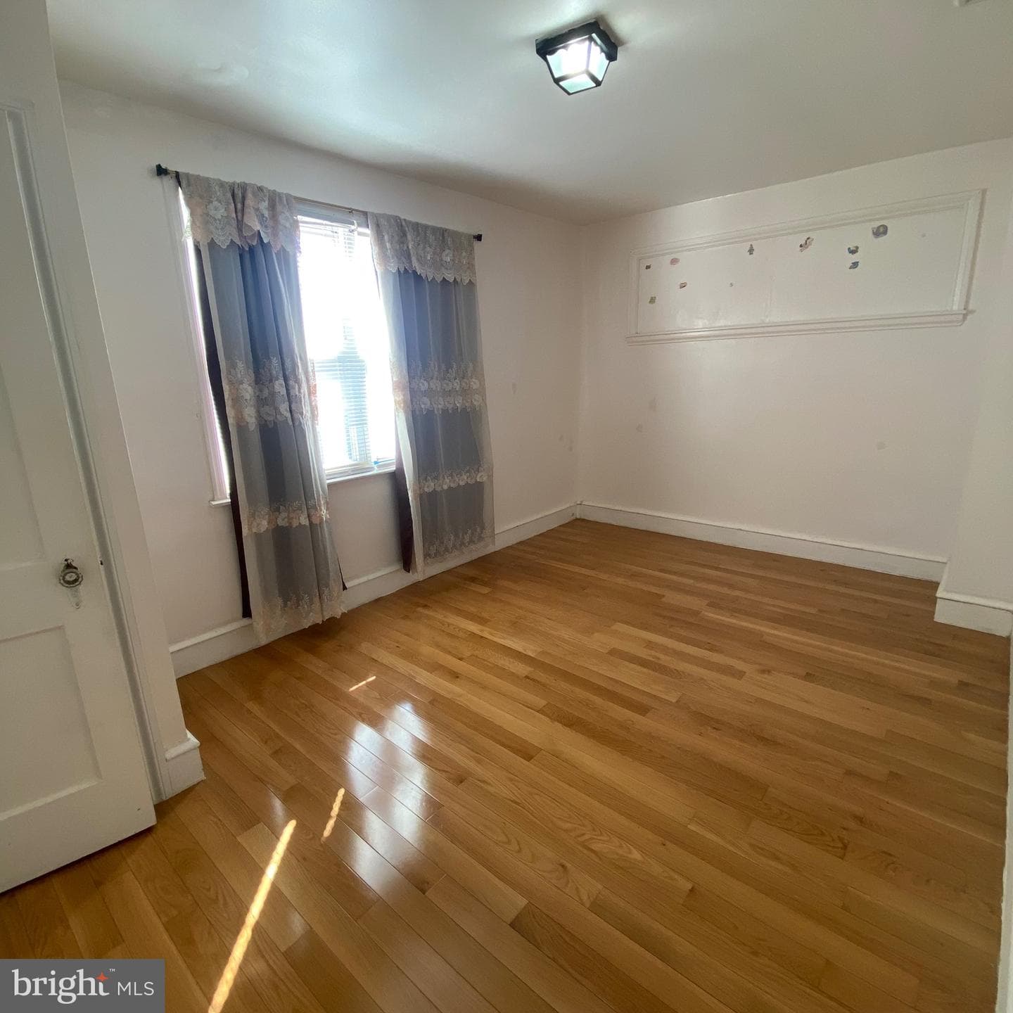 5233 Montour Street photo 10