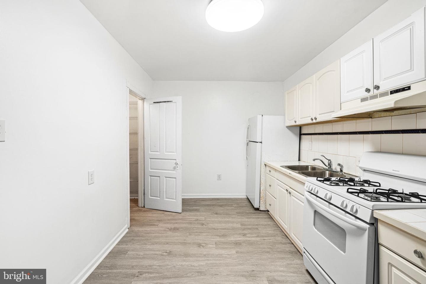 5109 Baltimore Ave photo 8