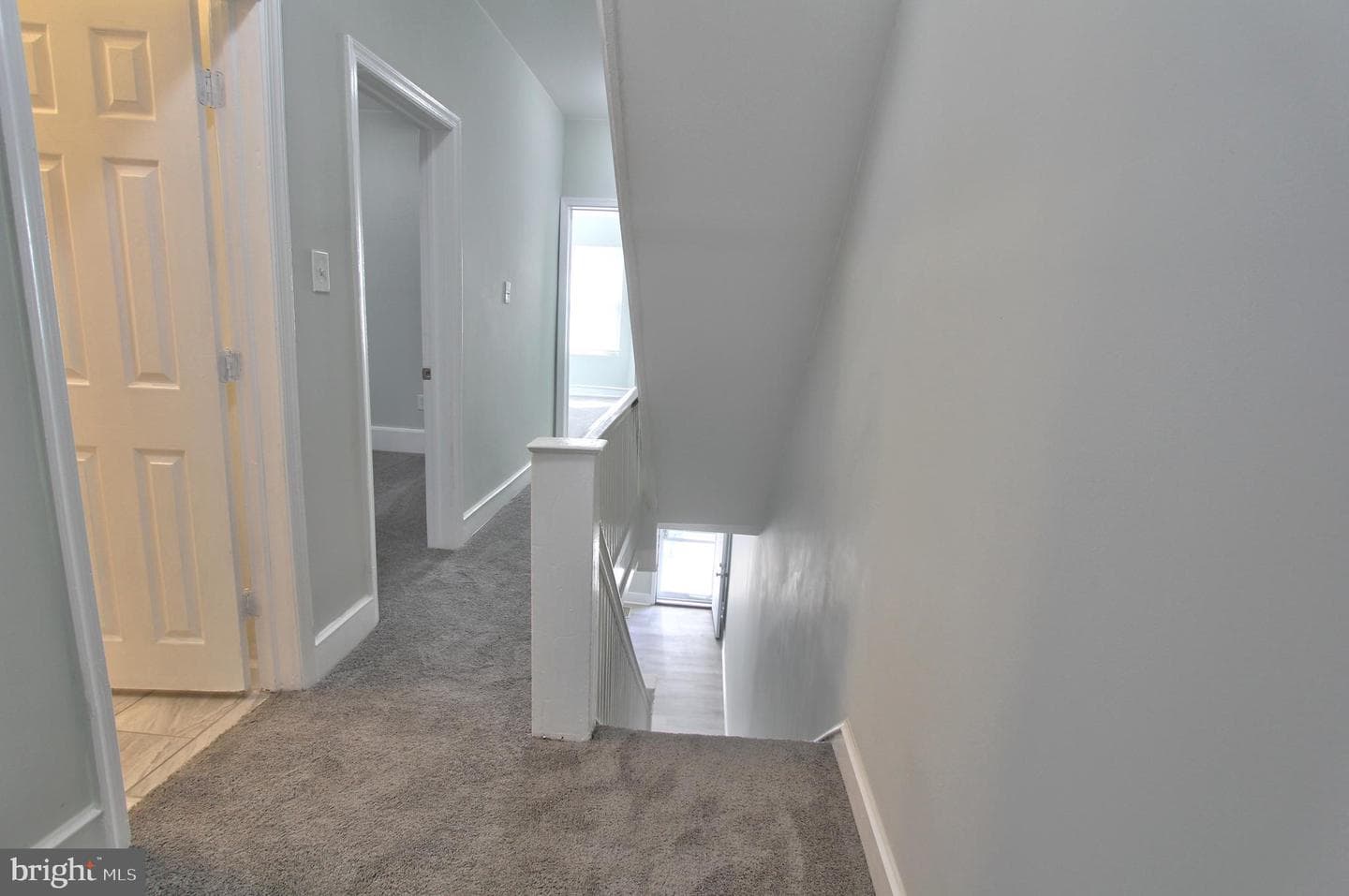 47 W Pomona Street photo 15