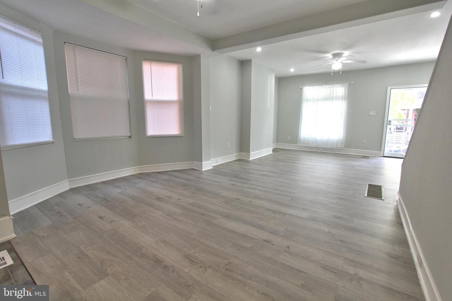 47 W Pomona Street photo 5
