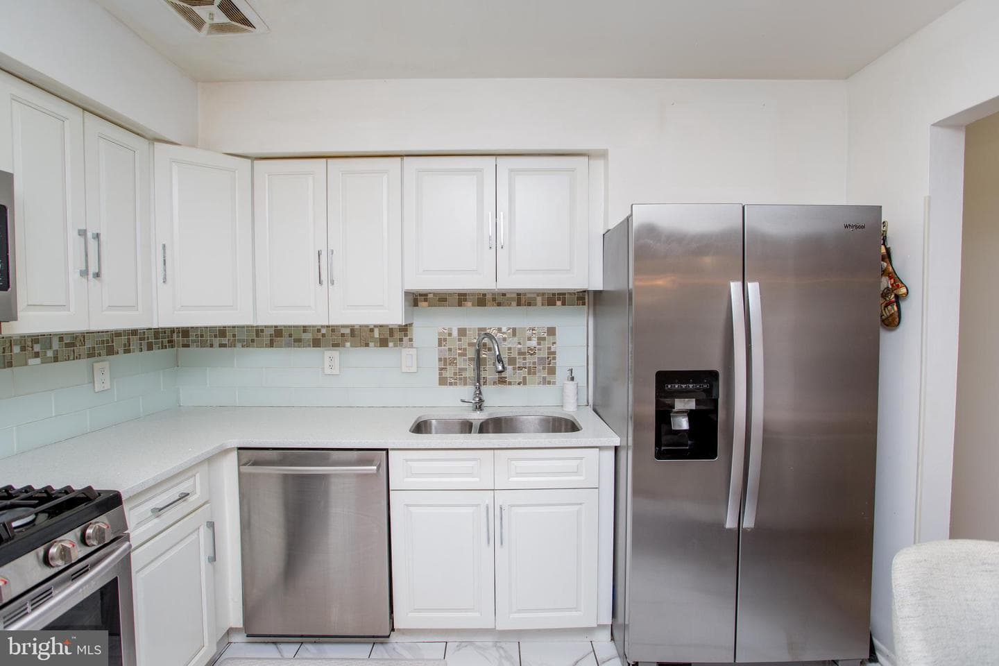 48 Bonnie Gellman Court #b48 photo 25