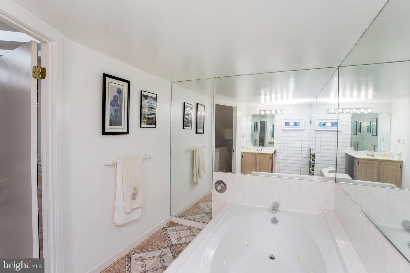 48 Bonnie Gellman Court #b48 photo 50