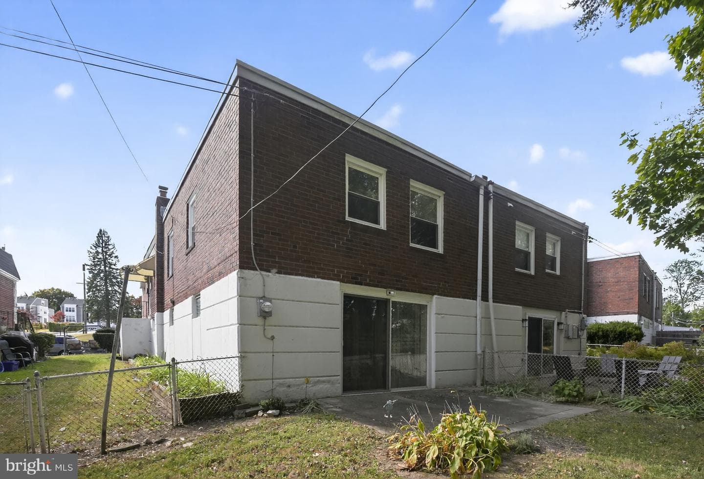 599 Wartman Street photo 27