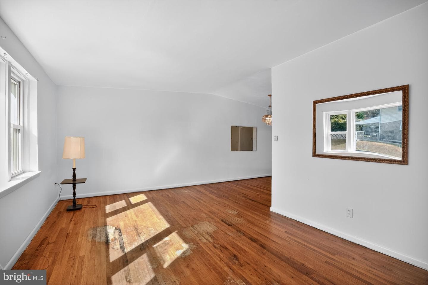 599 Wartman Street photo 6