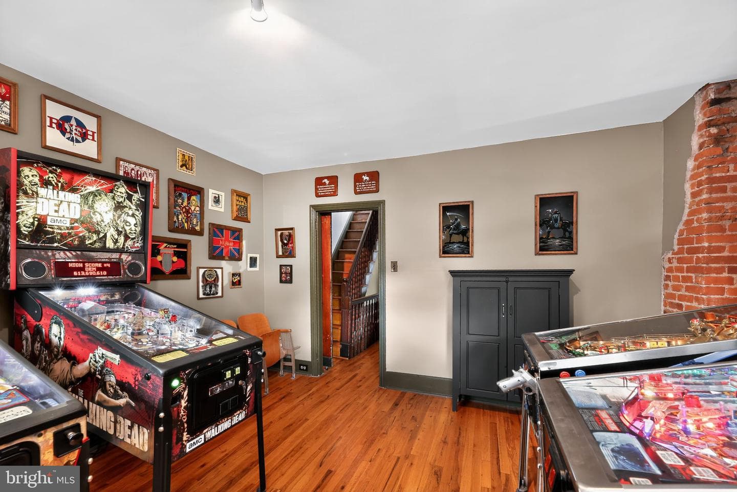 1933 E Dauphin Street photo 18
