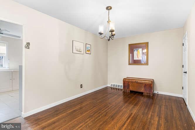 7521 Valley Avenue photo 10