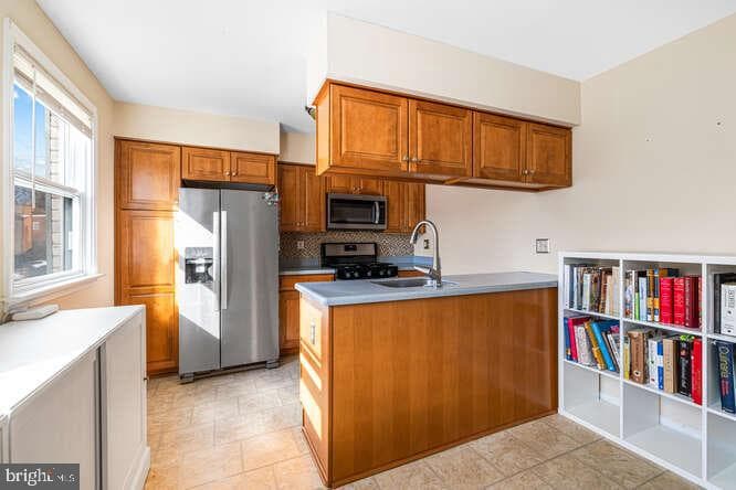 7521 Valley Avenue photo 9